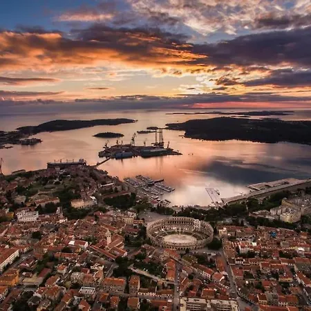 Neva ,prostrani Stan U Blizini Mora Apartman