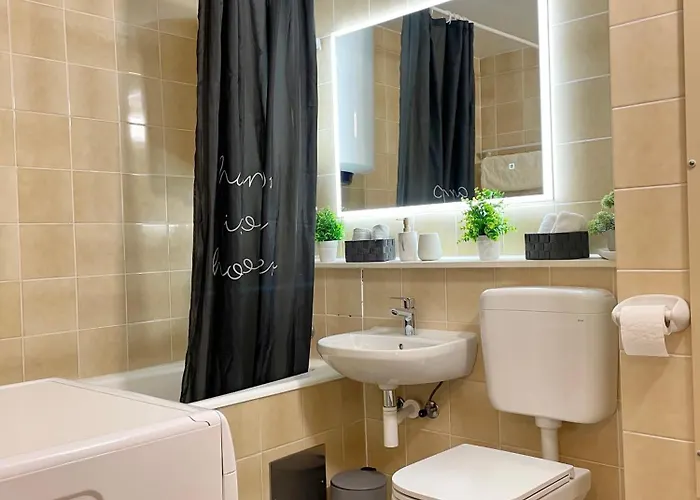 Apartament Neva ,prostrani Stan U Blizini Mora Pula