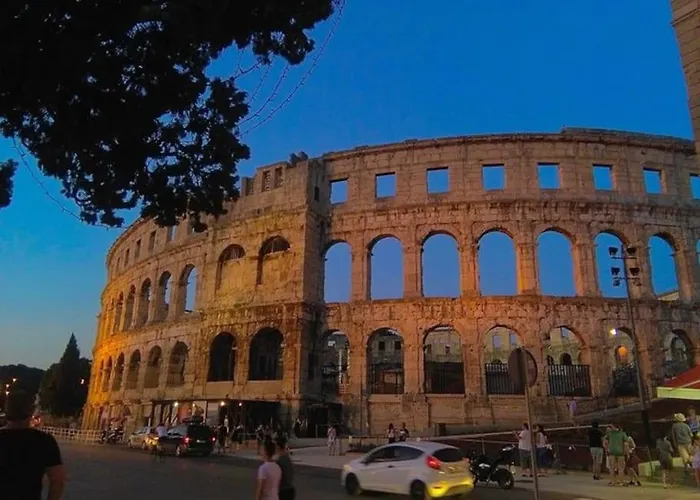 Apartment Neva ,prostrani Stan U Blizini Mora *